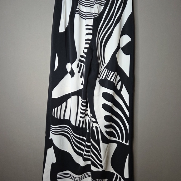 Black and White Women's Pants - Picture 6 of 7